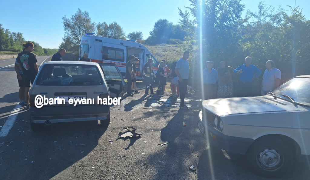 Ankara’dan Bartın’a Gelen Aile Trafik Kazası Geçirdi
